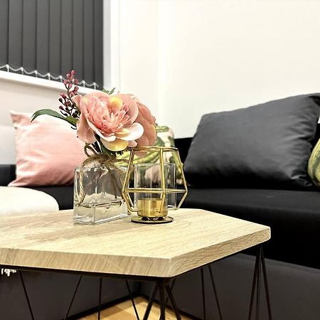 Spacious And Elegant Apartment Birmingham Exterior photo