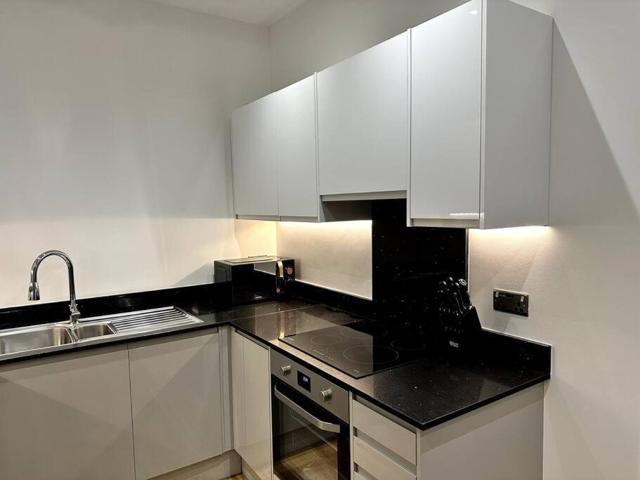 Spacious And Elegant Apartment Birmingham Exterior photo